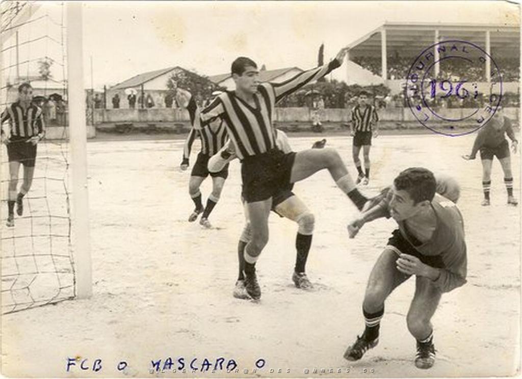 FOOT FCB 1961 CONTRE MASCARA.jpg